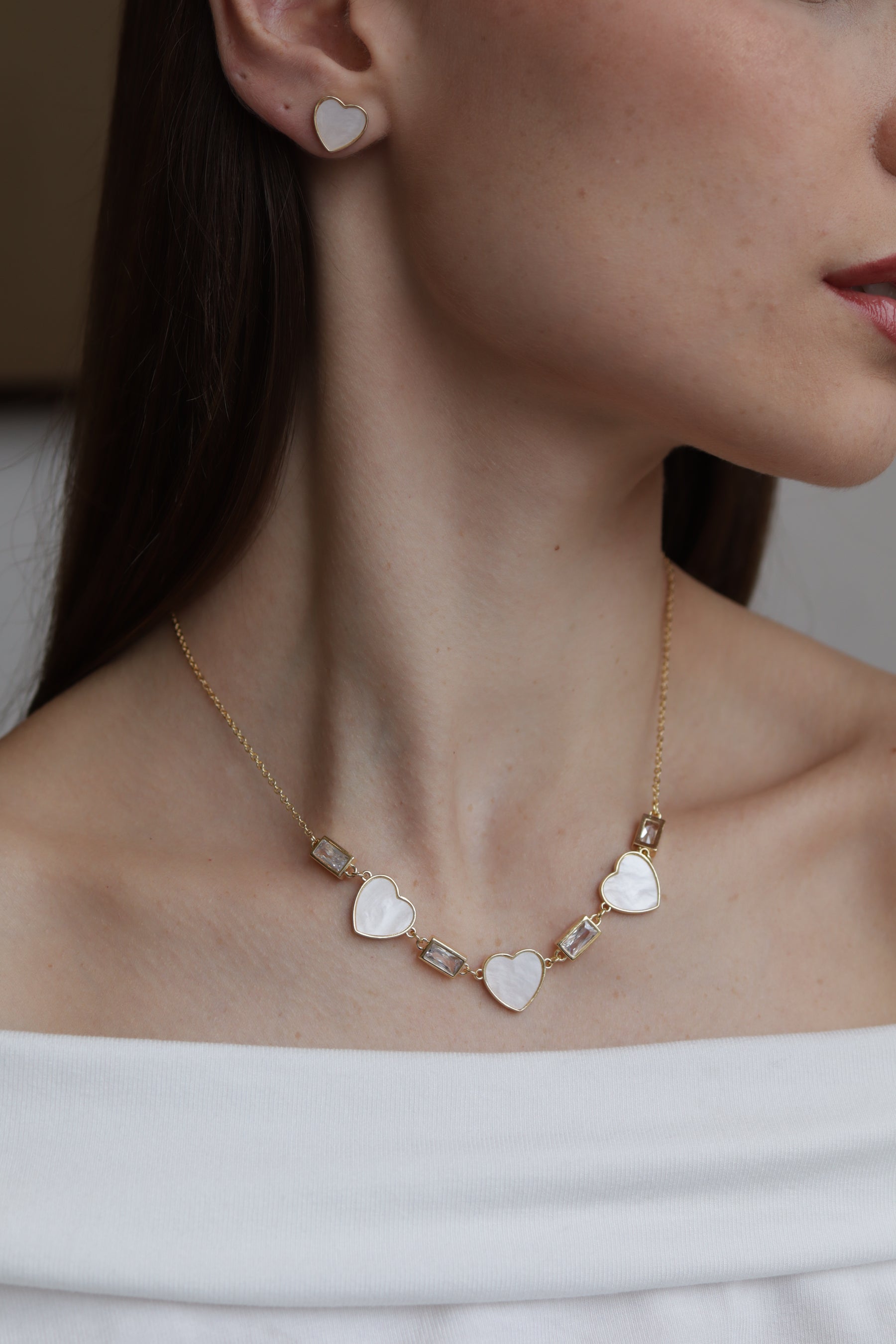 Conjunto Madre Perola Corações Dourado