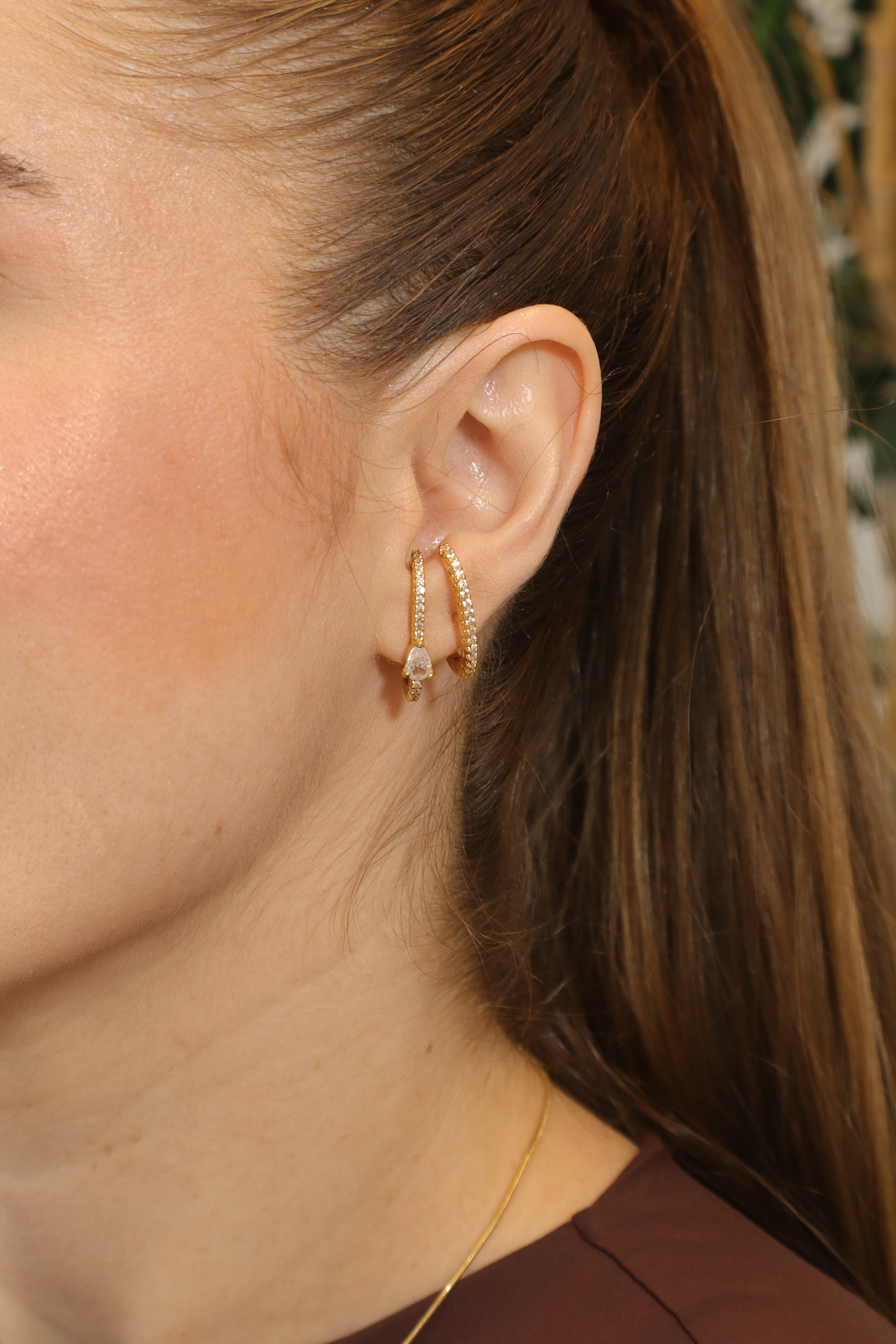 Brinco Earhook Cravejado Gotinha