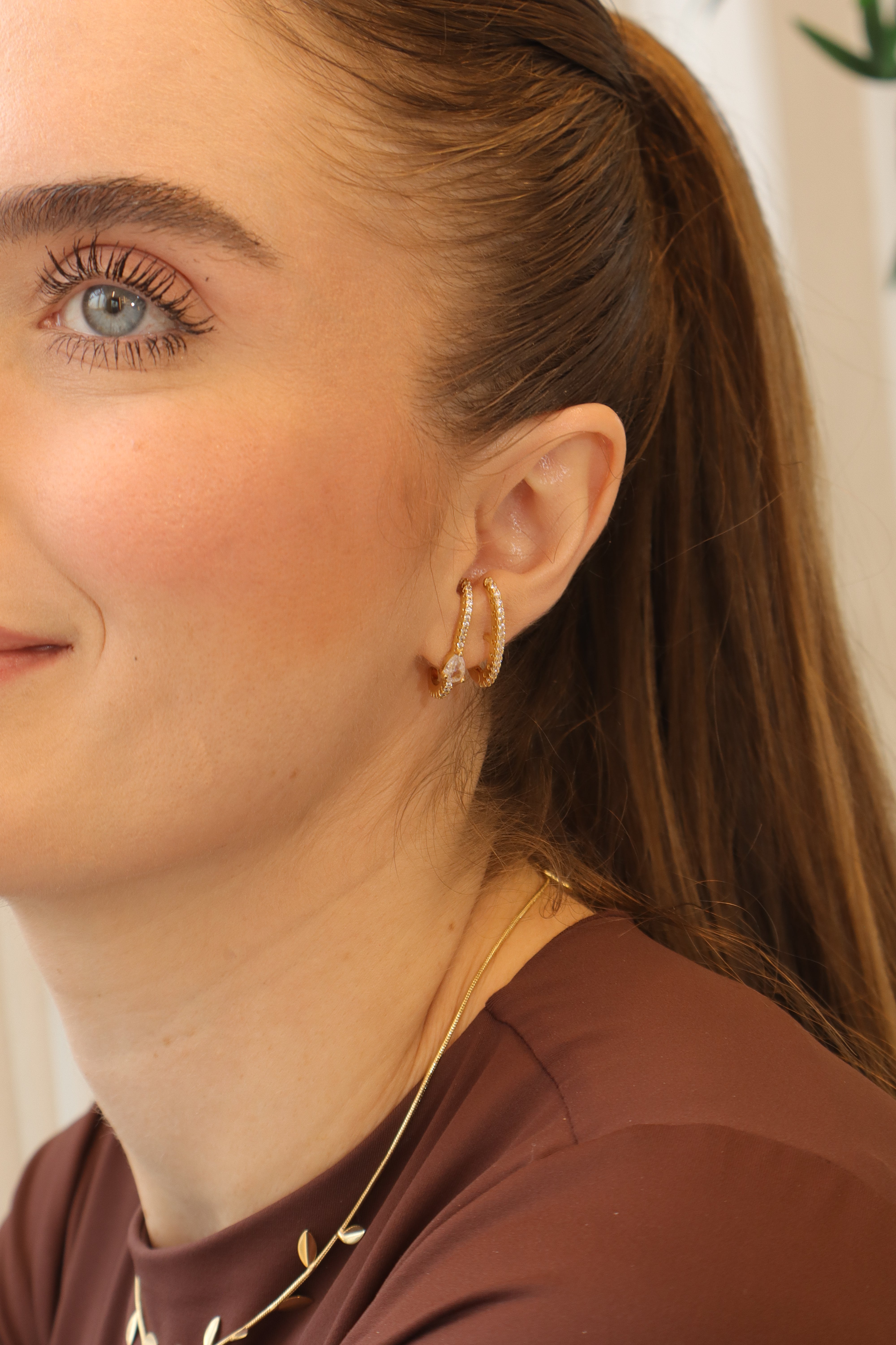 Brinco Earhook Cravejado Gotinha
