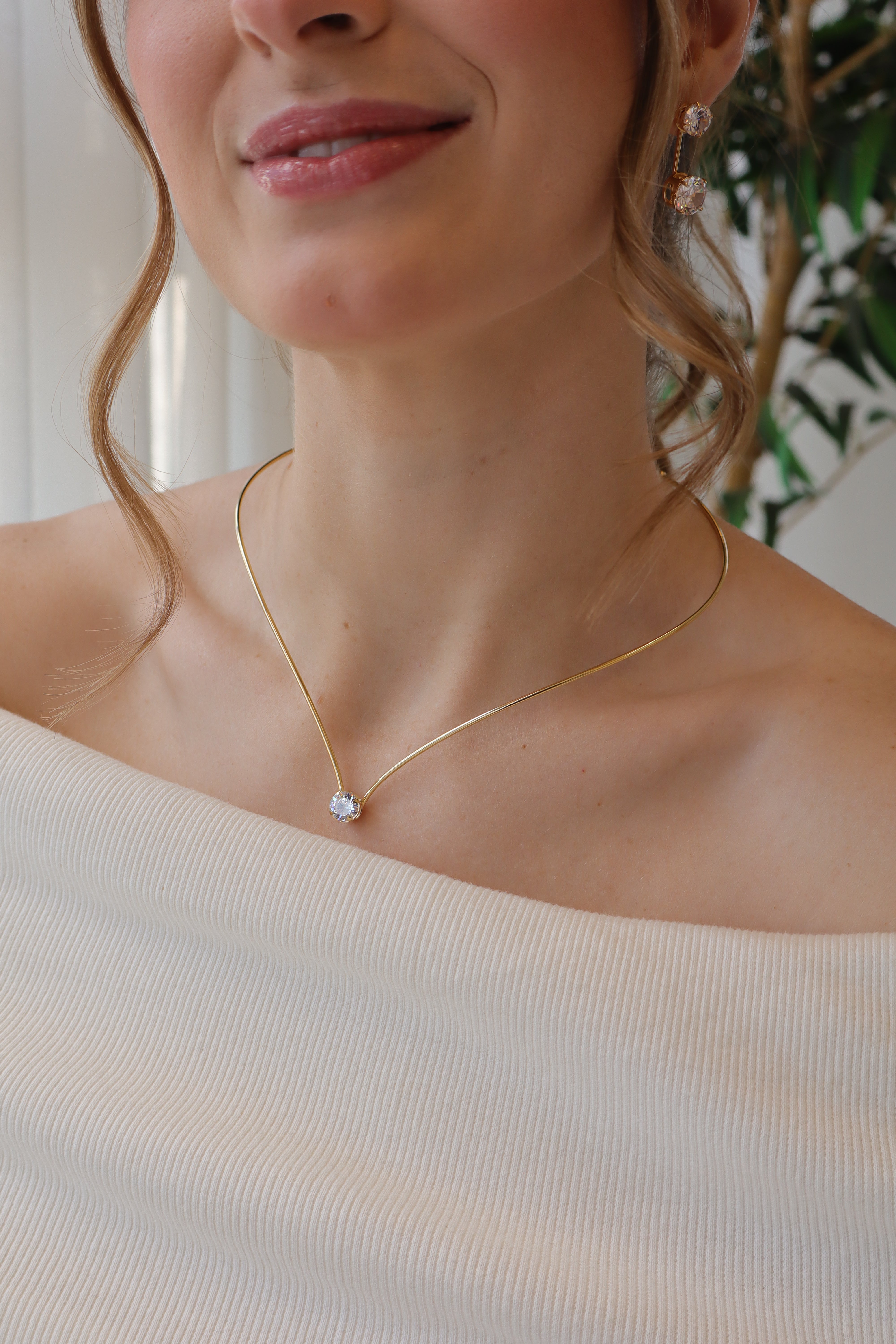 Choker Aro Ponto de Luz Zircônia