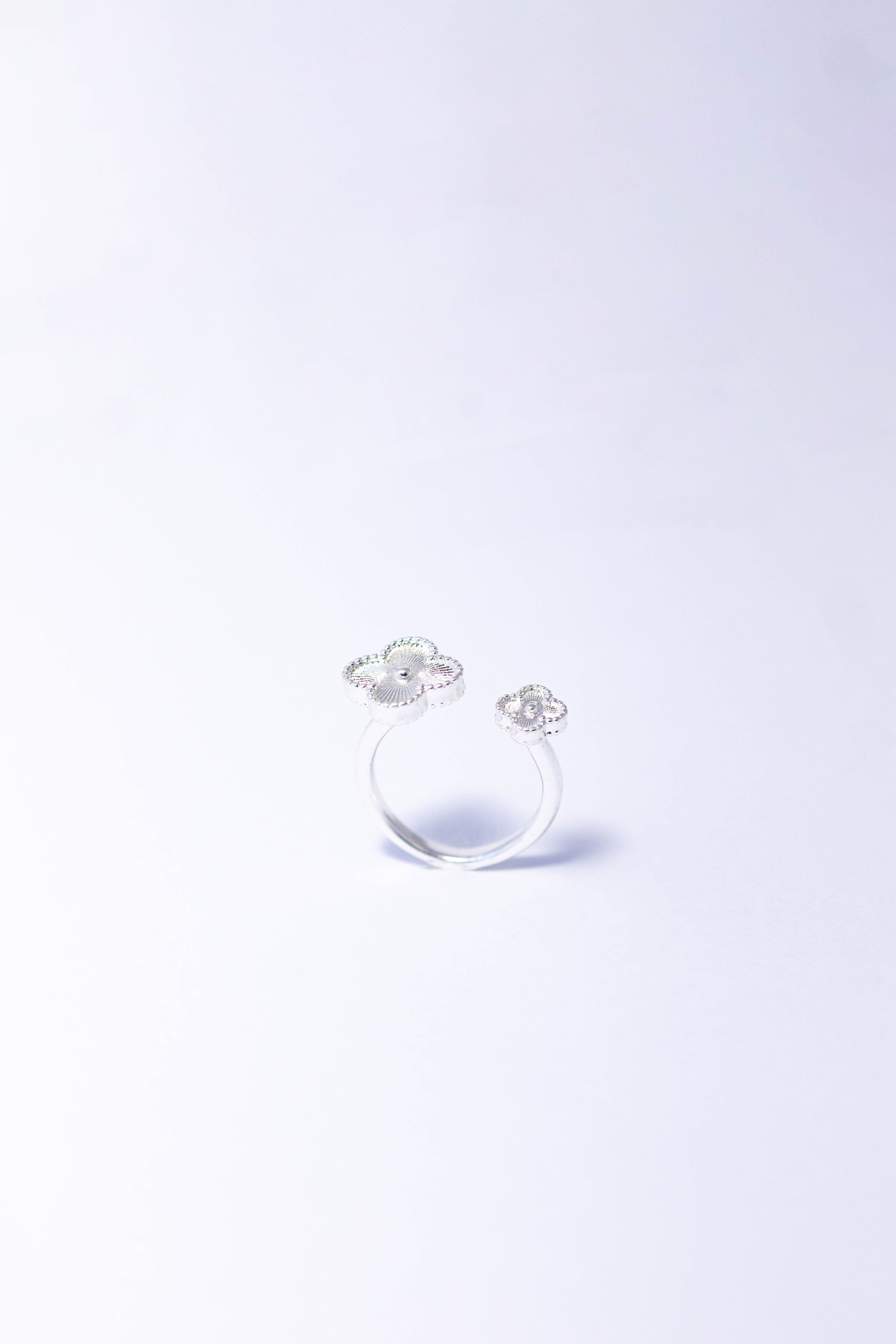 Anel Dois Trevos Regulável Prata