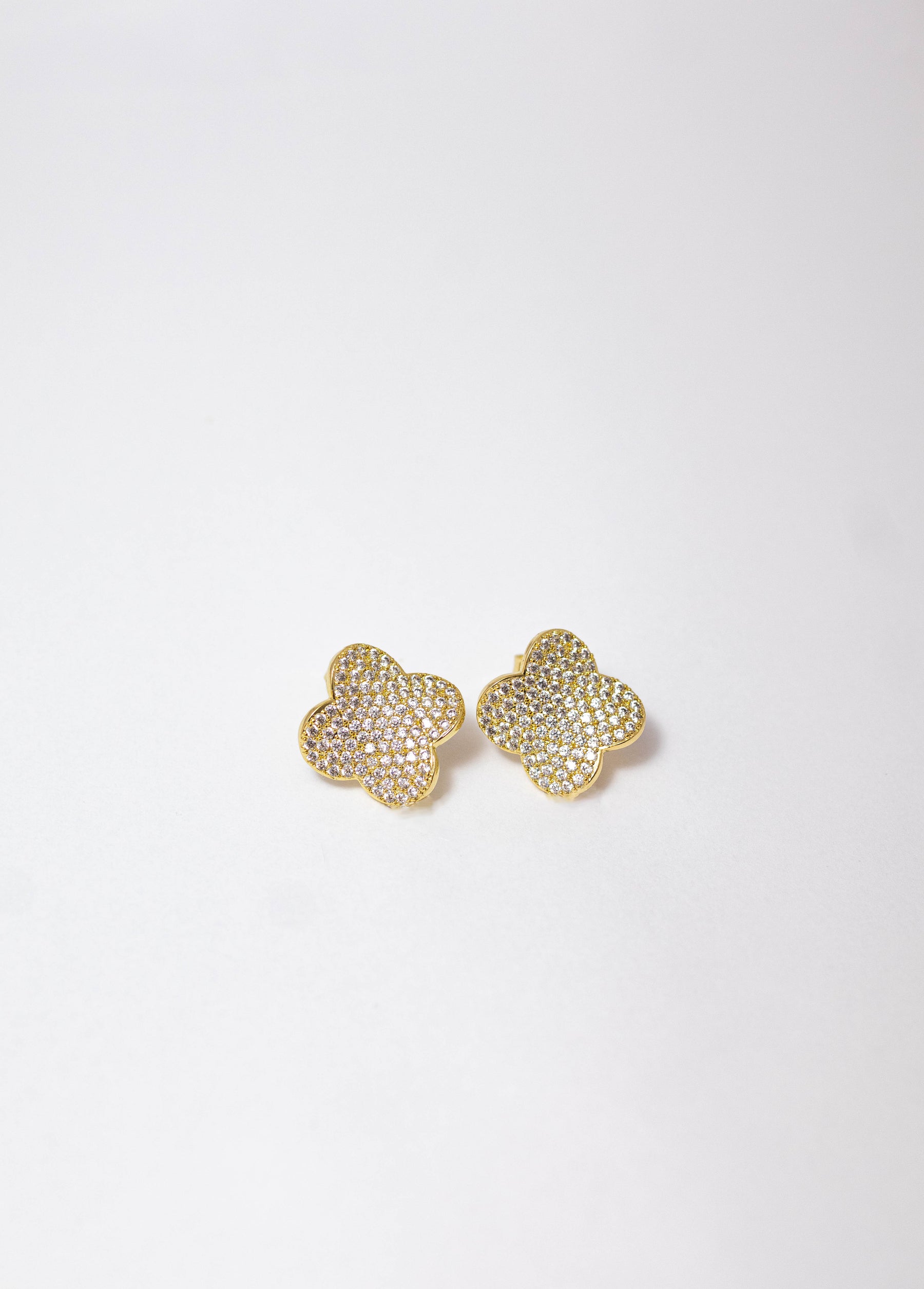 Brinco Trevo Ondulado Dourado