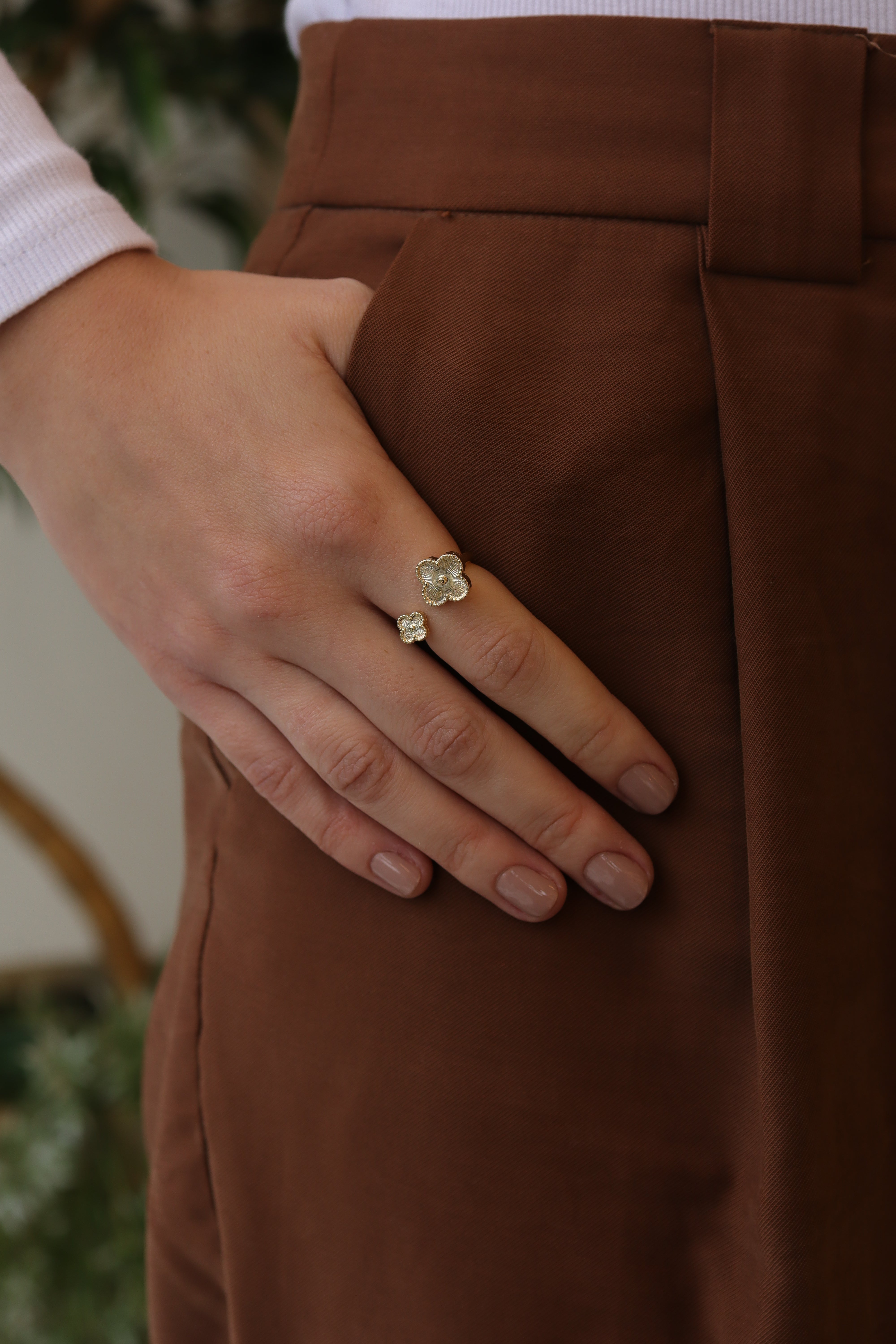 Anel Dois Trevos Regulável Dourado