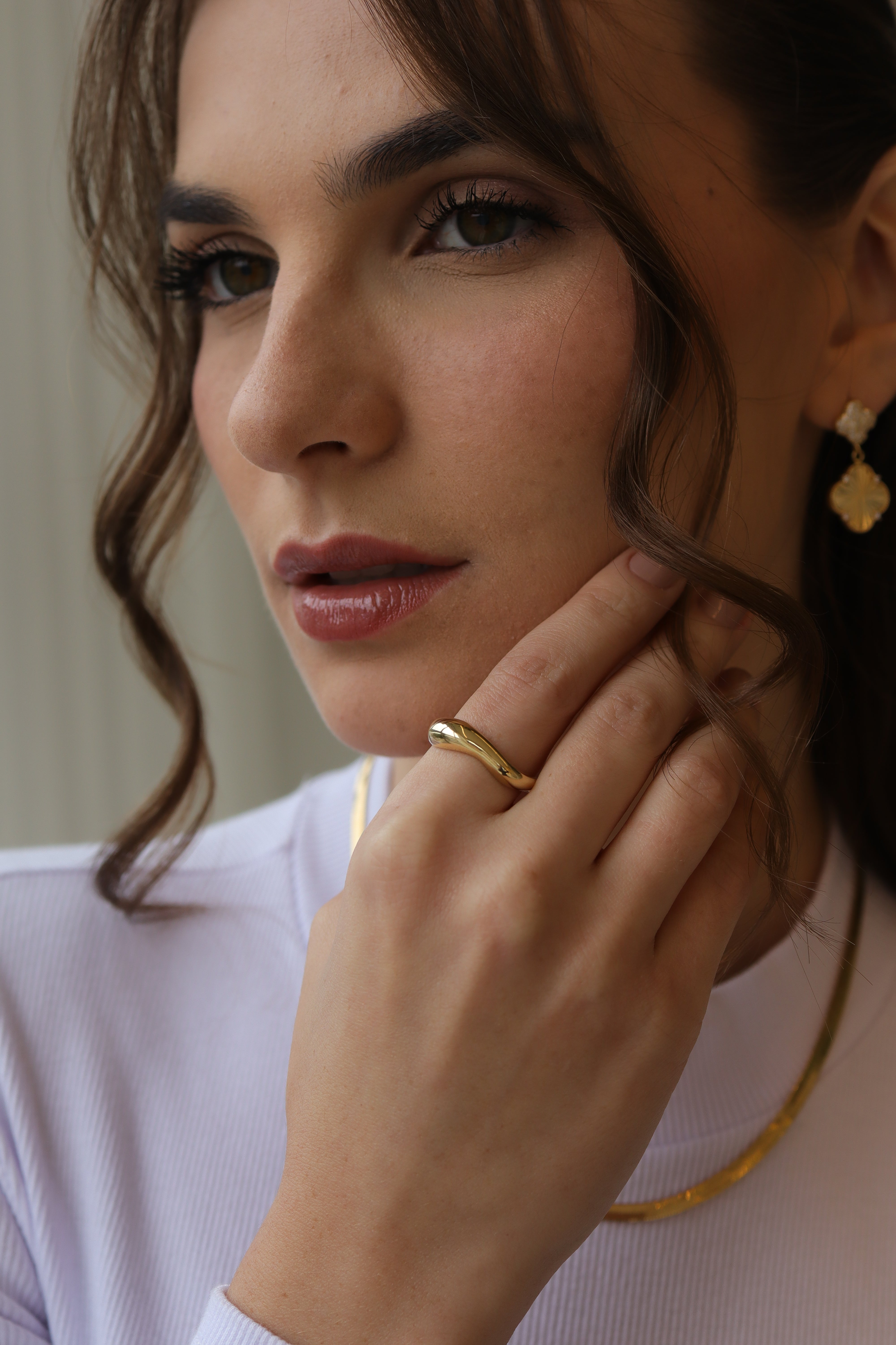 Anel Lins Orgânico Dourado