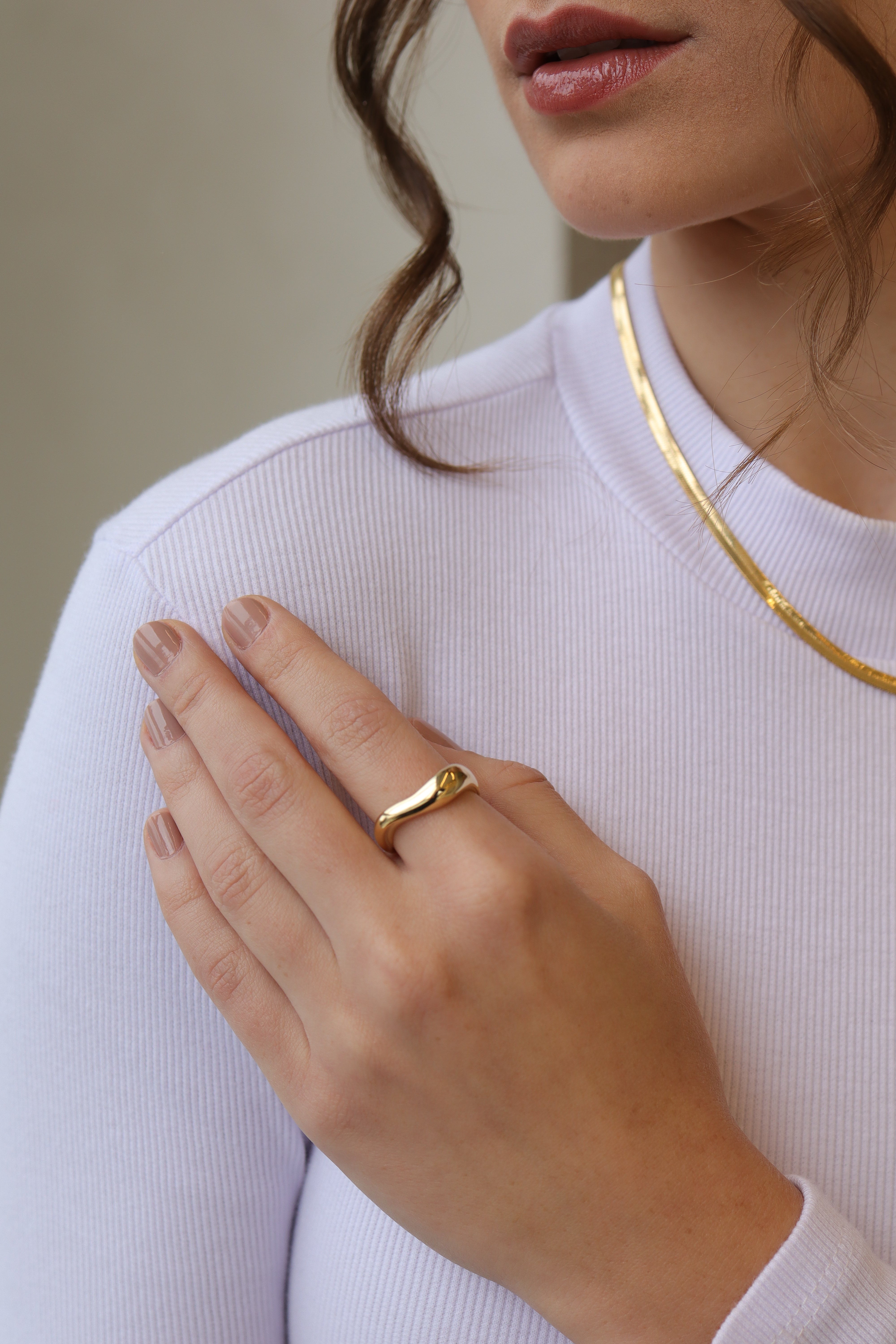 Anel Lins Orgânico Dourado