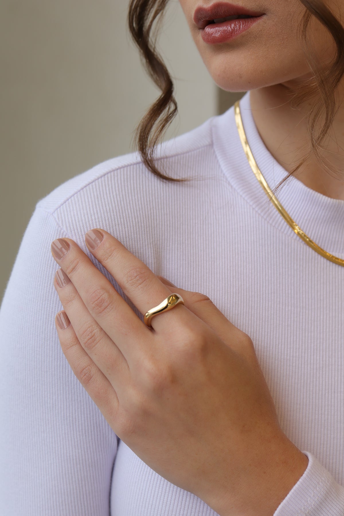 Anel Lins Orgânico Dourado