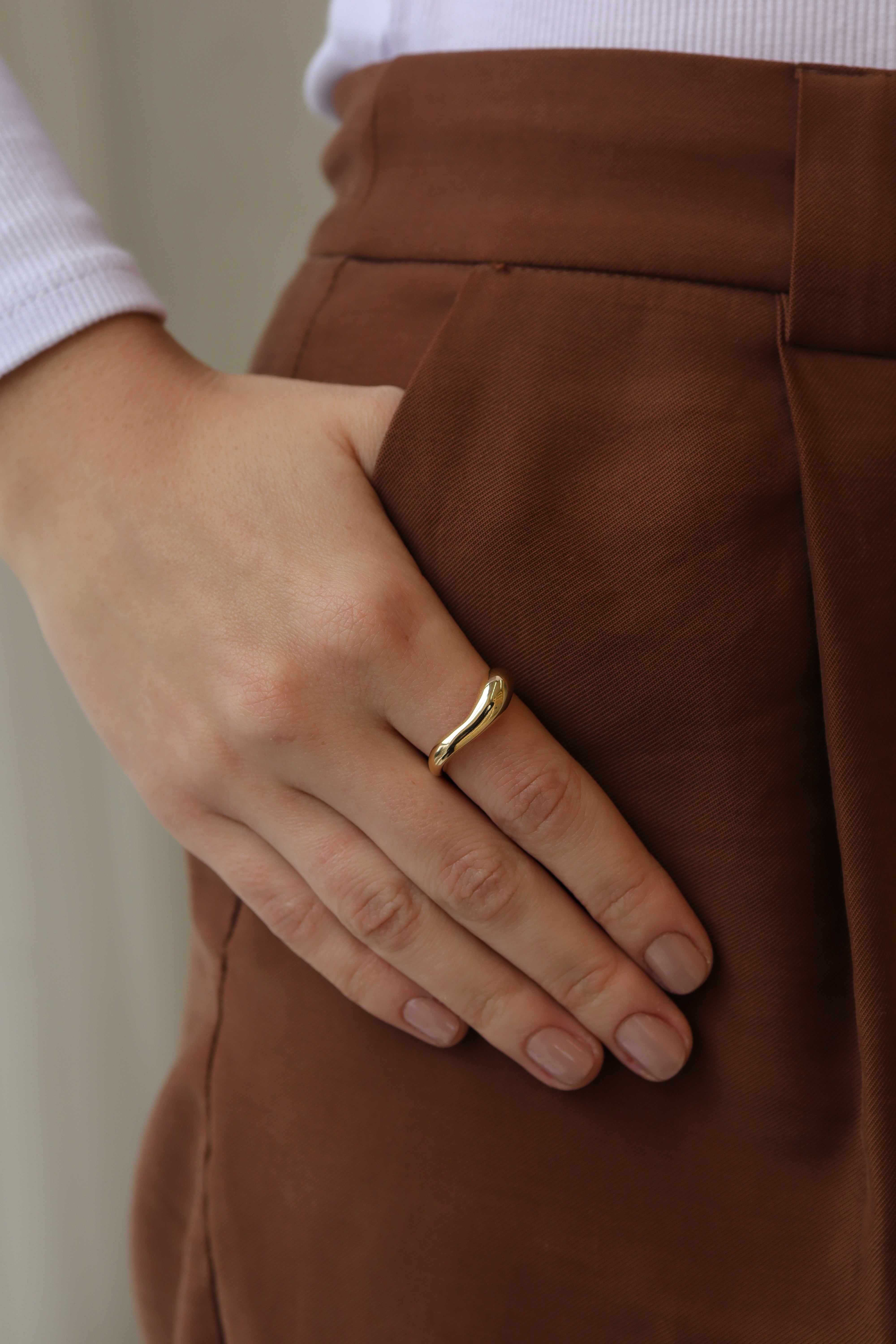 Anel Lins Orgânico Dourado