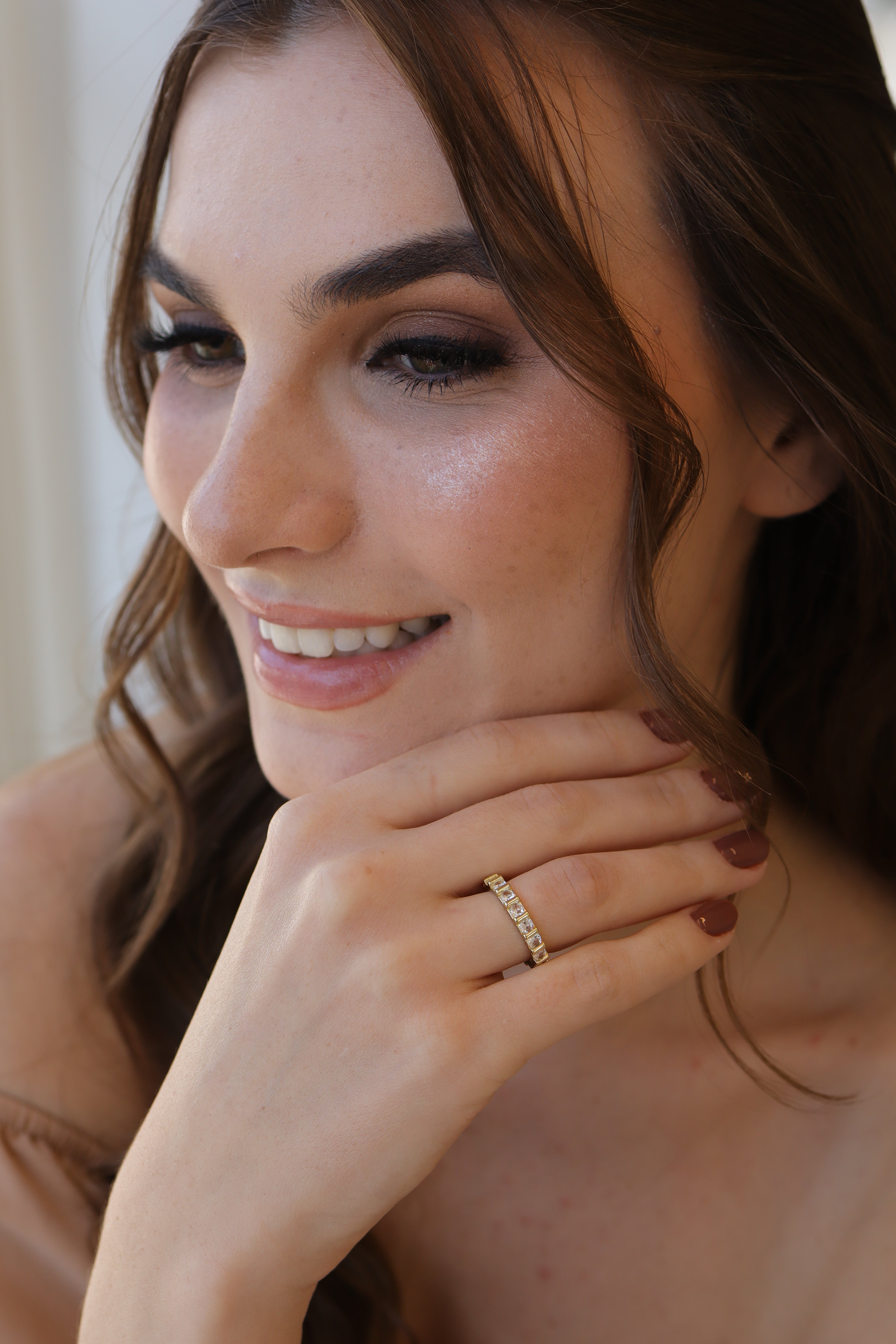 Anel Meia Aliança Zircônias