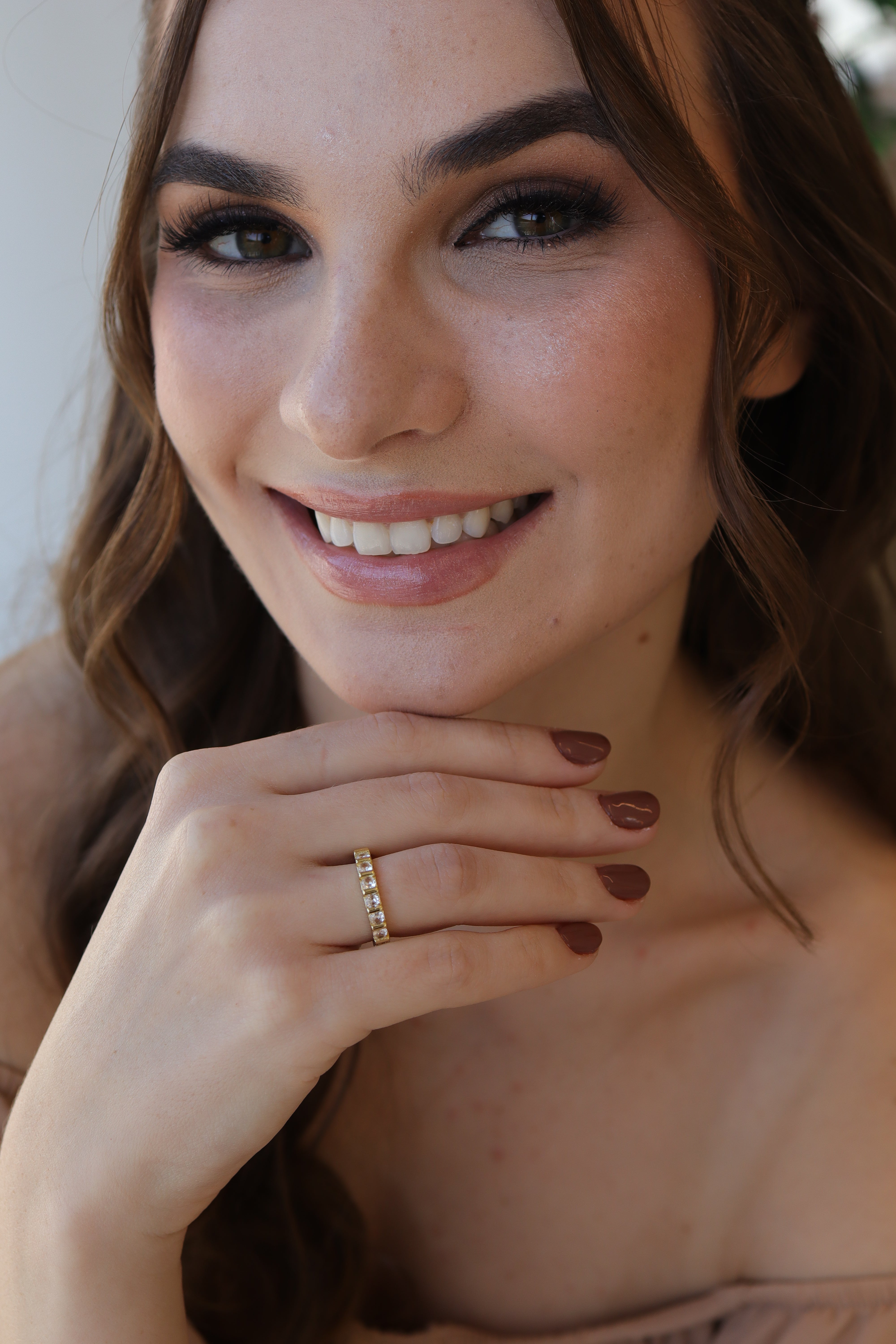 Anel Meia Aliança Zircônias