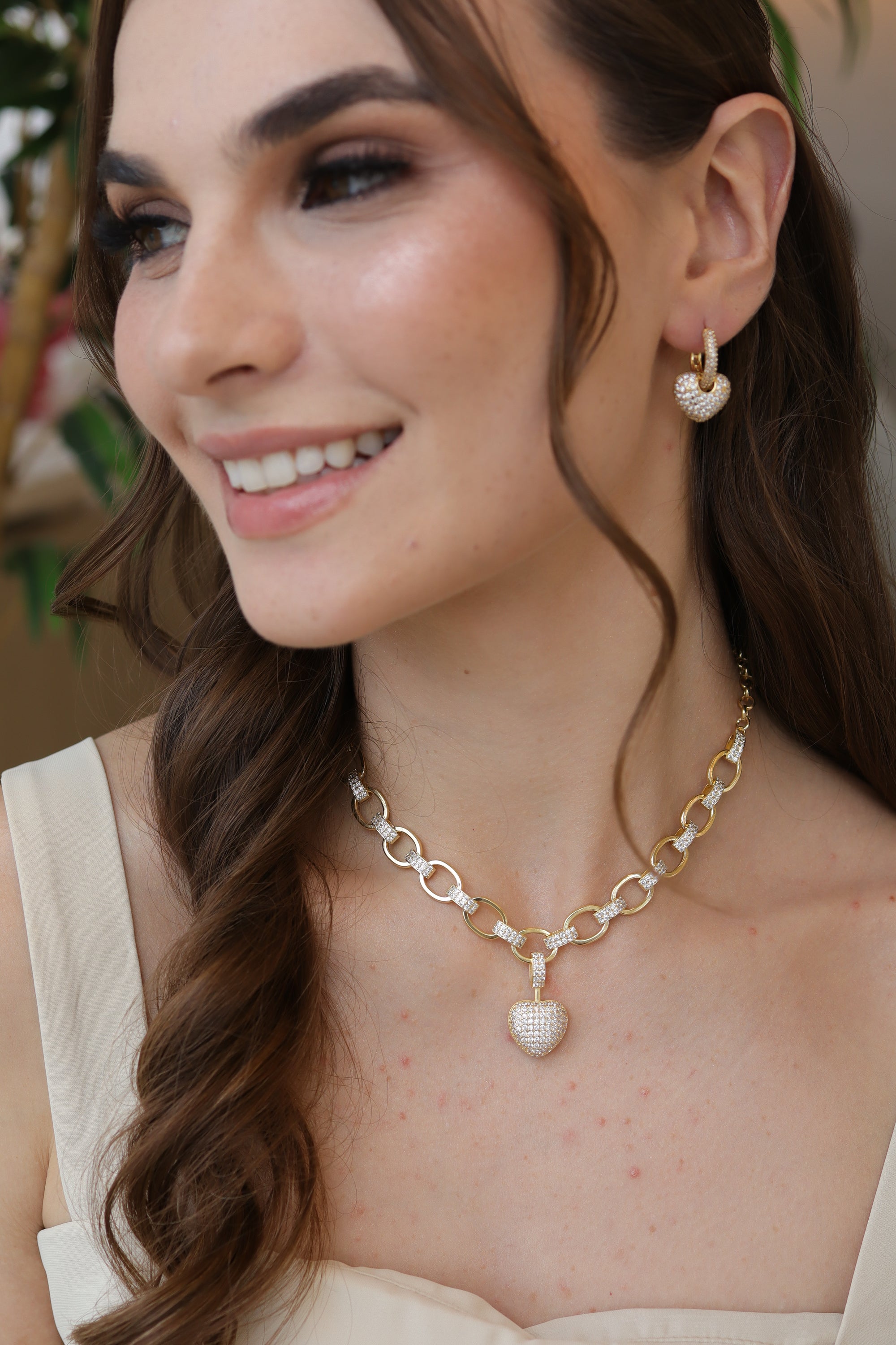 Conjunto Coração Cravejado Elos Dourado