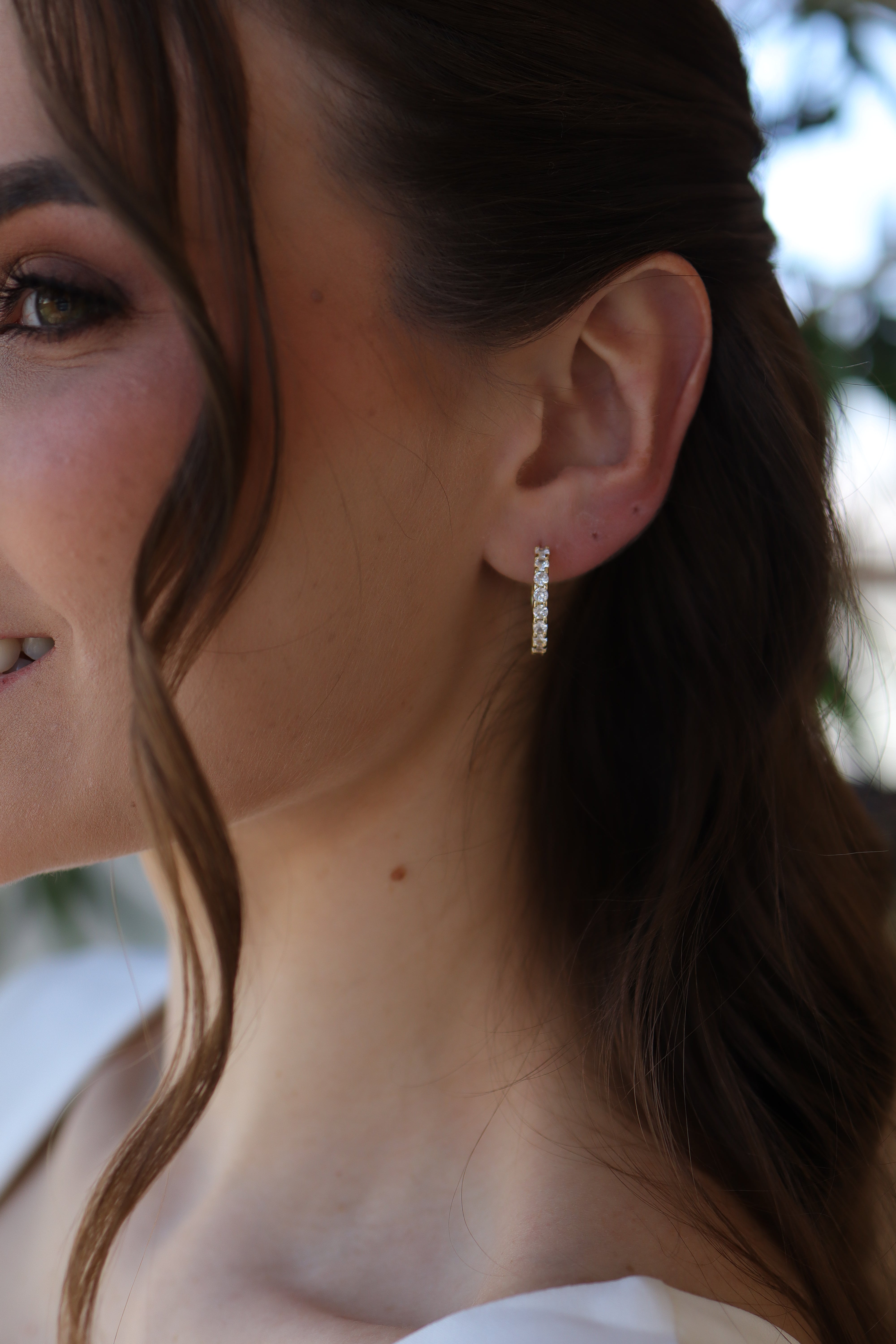 Brinco Argola Fina Zircônia