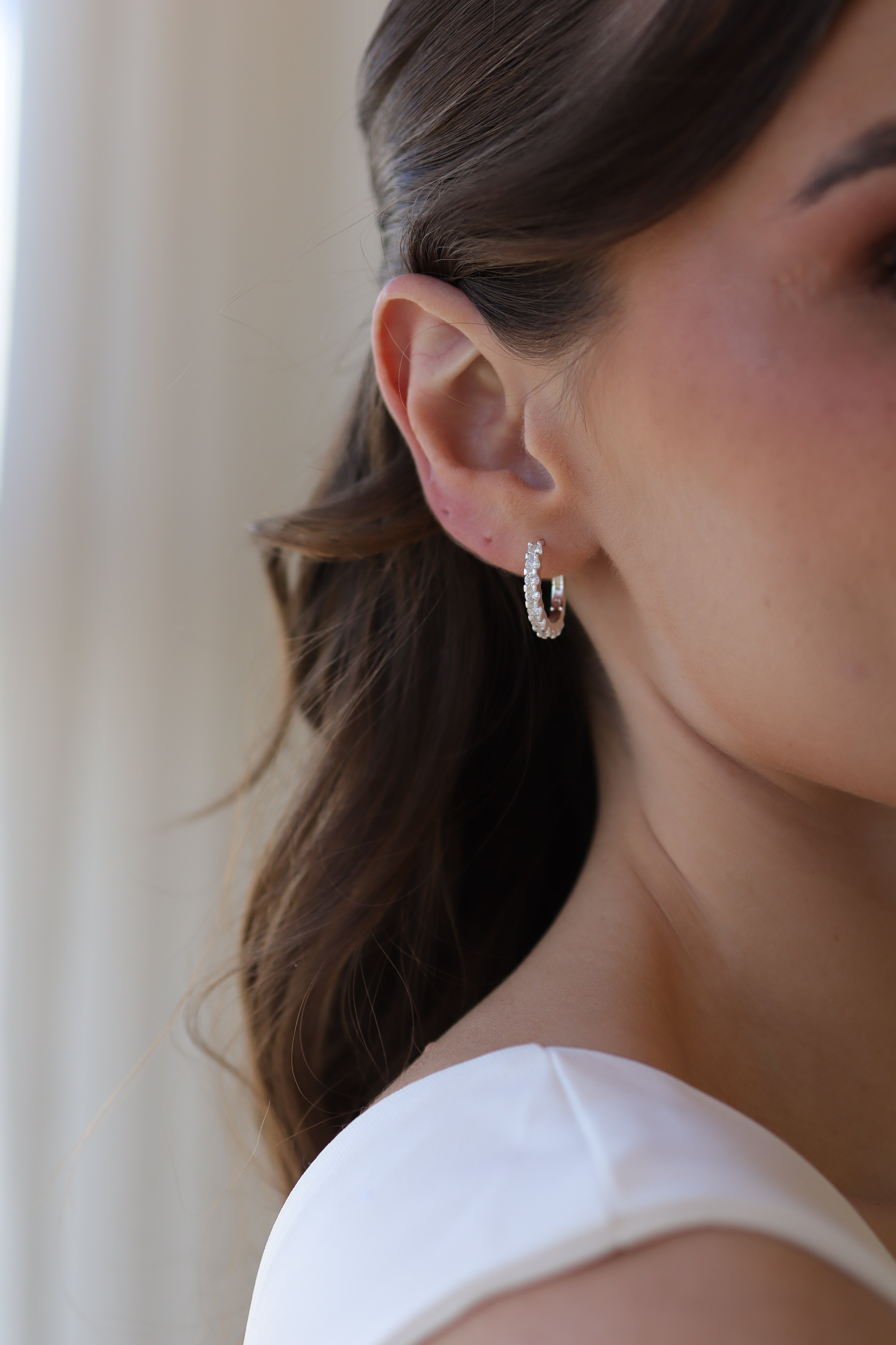 Brinco Argola Fina Zircônia