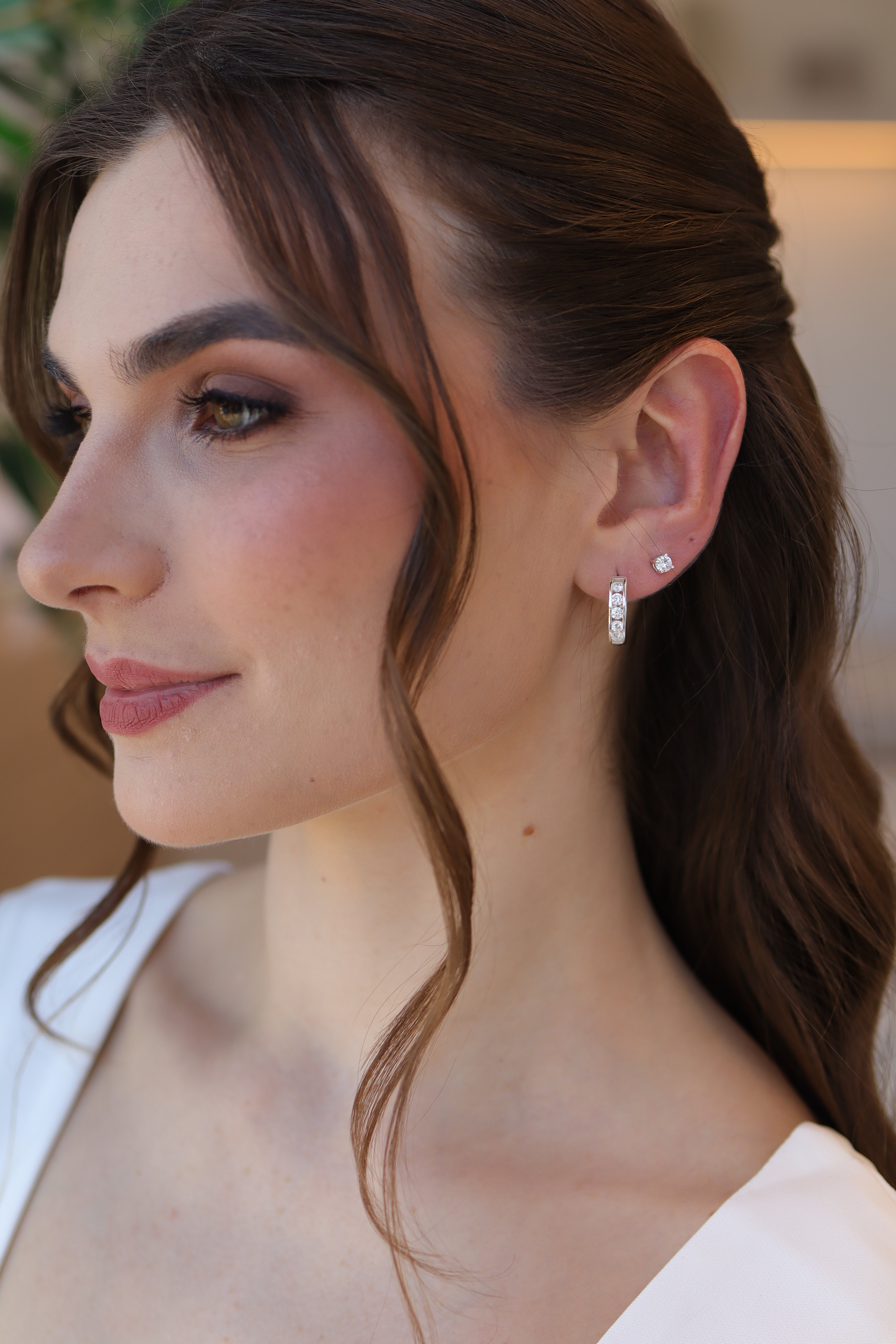 Brinco Argola Zircônias Suspensas