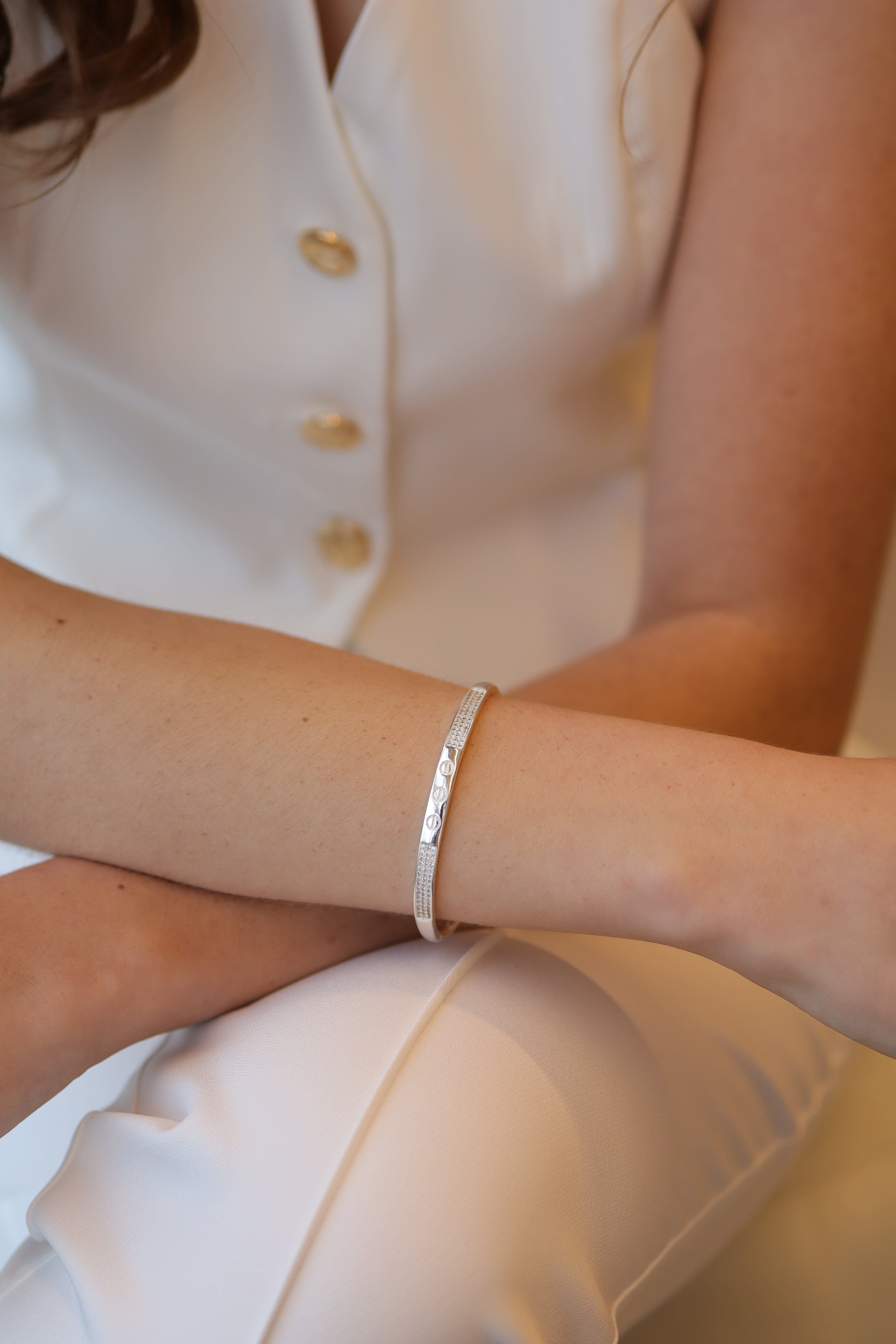 Bracelete Love Cravejado