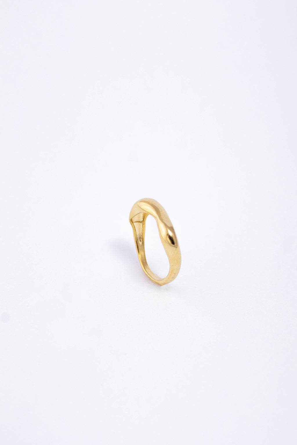 Anel Lins Orgânico Dourado