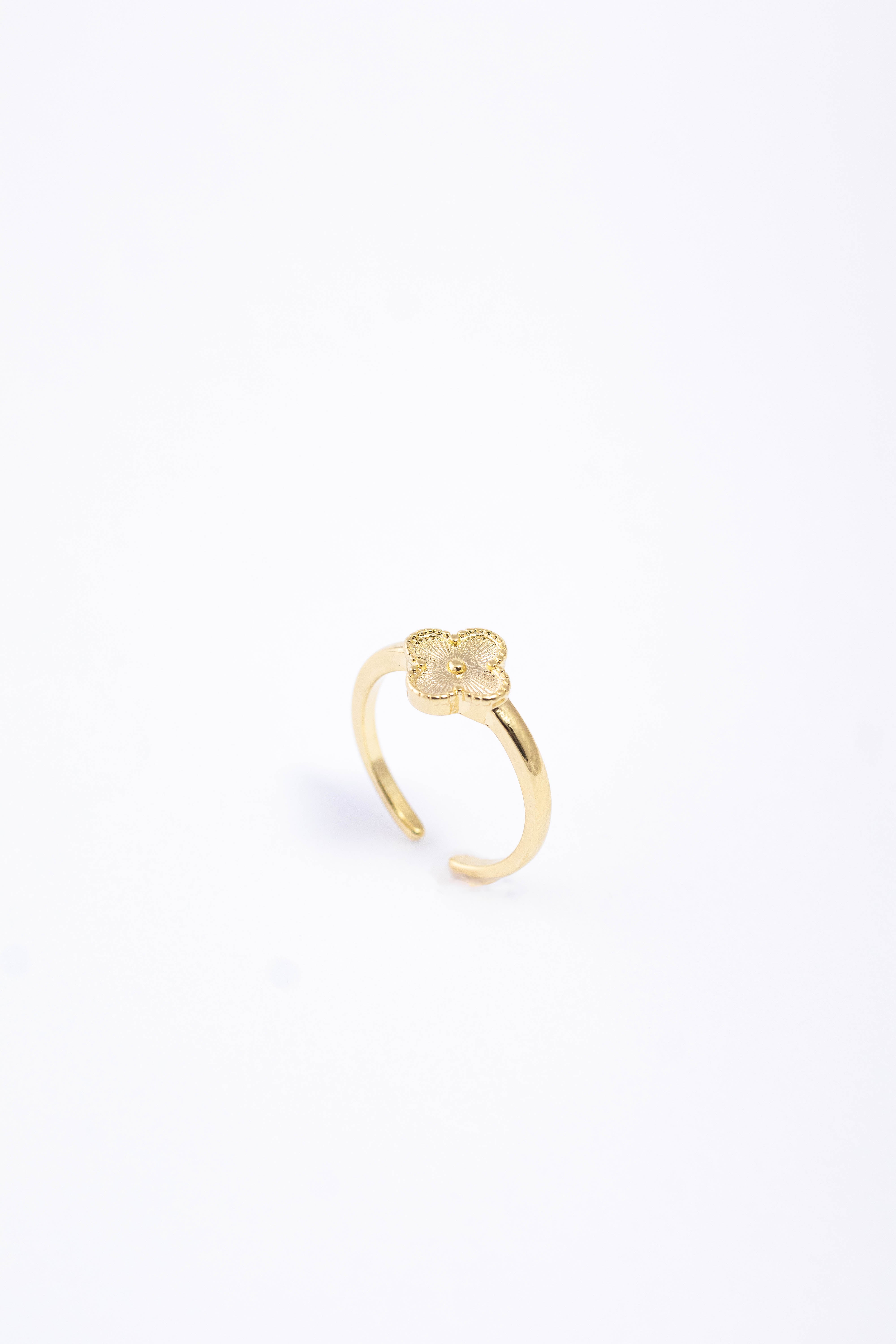 Anel Trevo Regulável Dourado