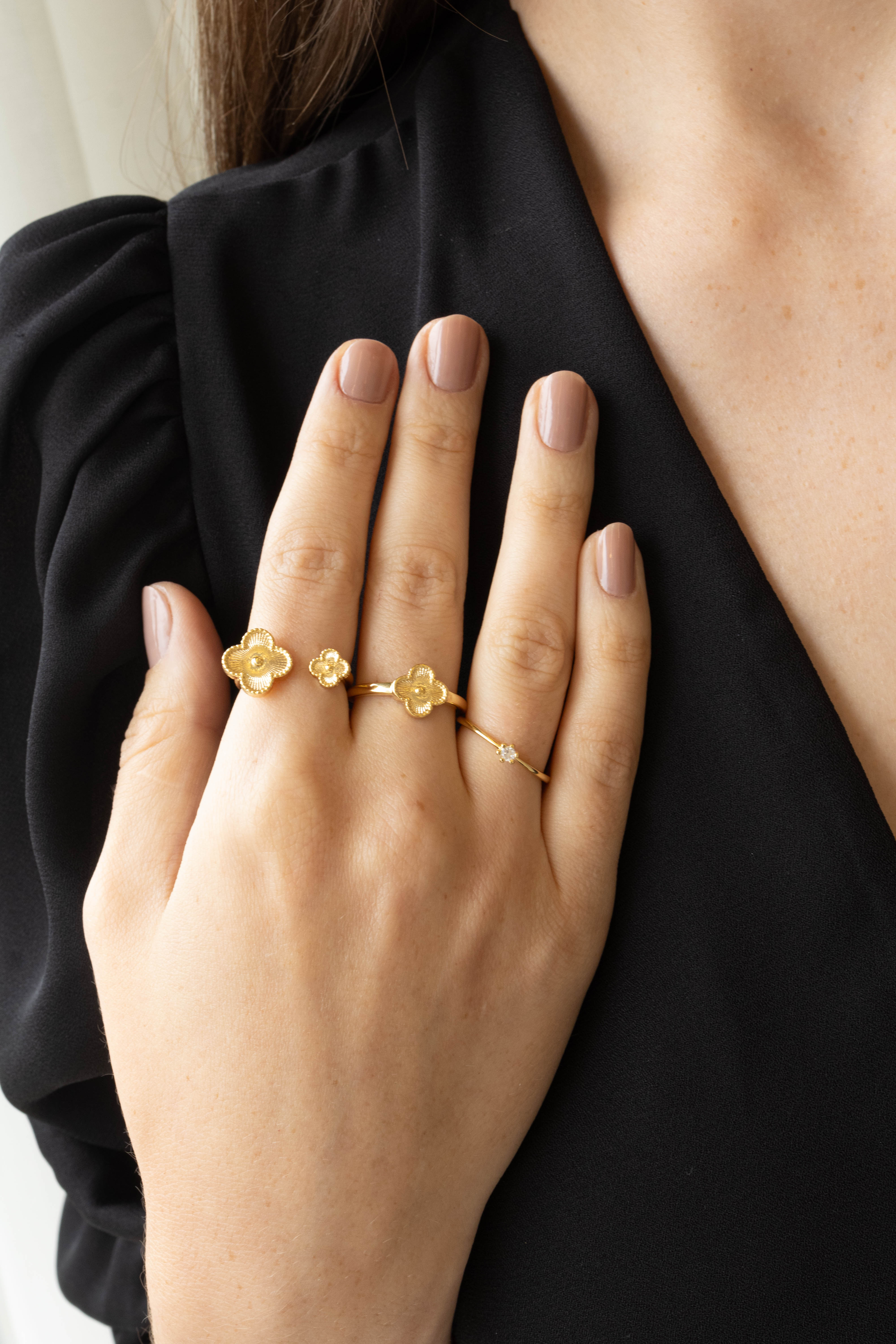 Anel Trevo Regulável Dourado